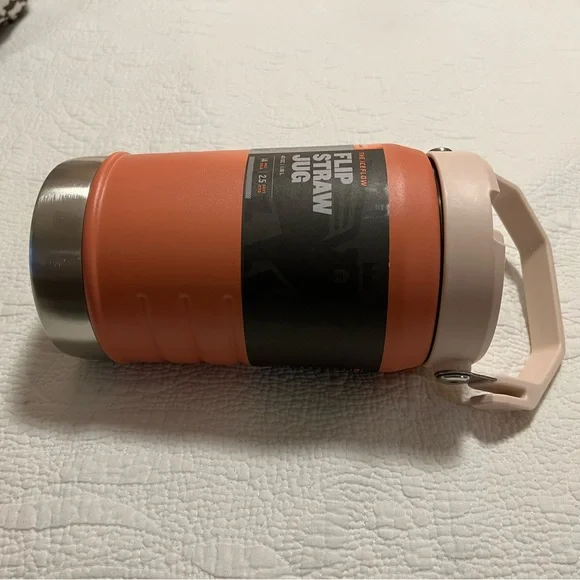 Stanley Iceflow Flip Straw Jug (40 oz) (NWT) - Picture 4 of 4